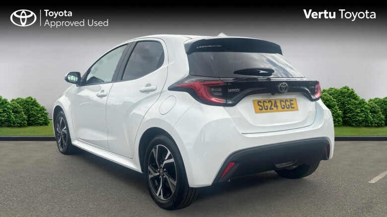 Toyota Yaris 1.5 Hybrid Design 5dr CVT Hybrid Hatchback